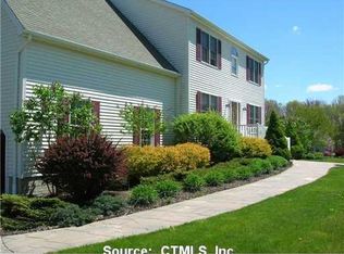 19 Broadview Ln, New Milford, CT 06776
