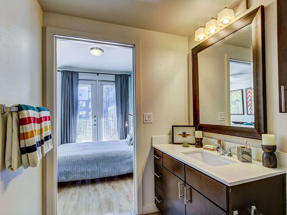 Elan East 2900 Manor Rd Austin TX Zillow