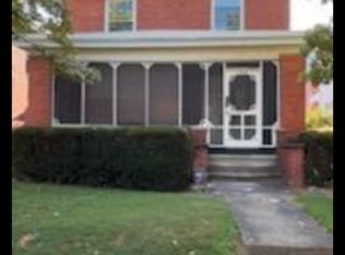 1009 7th St, Huntington, WV 25701