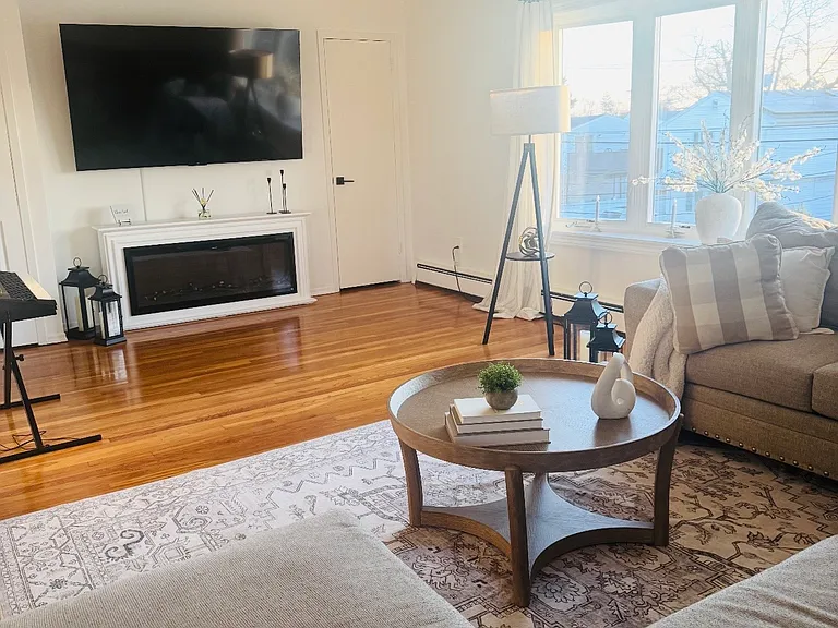 472 Kirkman Ave #2 — Photo 1