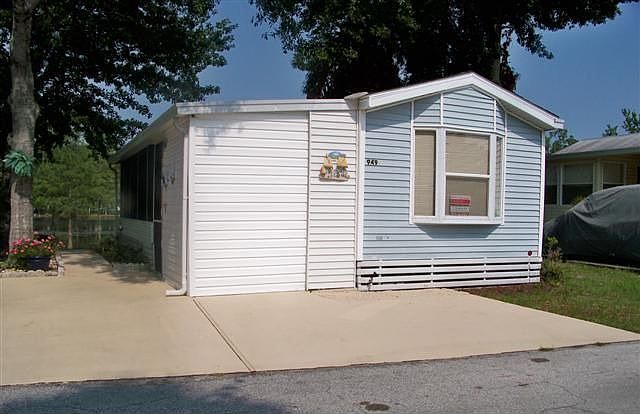 1st image of 949 Savanna Dr