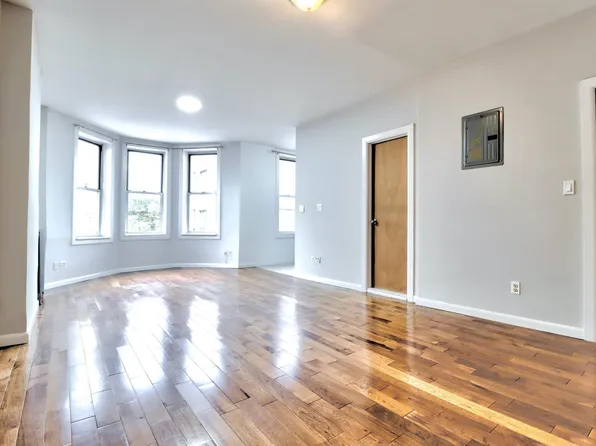 (undisclosed Address), Ridgewood, NY 11385