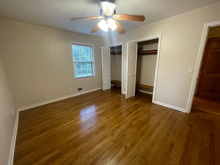 235 Corinth Ct — Photo 11
