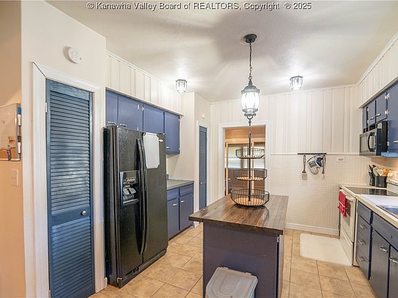 4th image of 5215 Church Dr