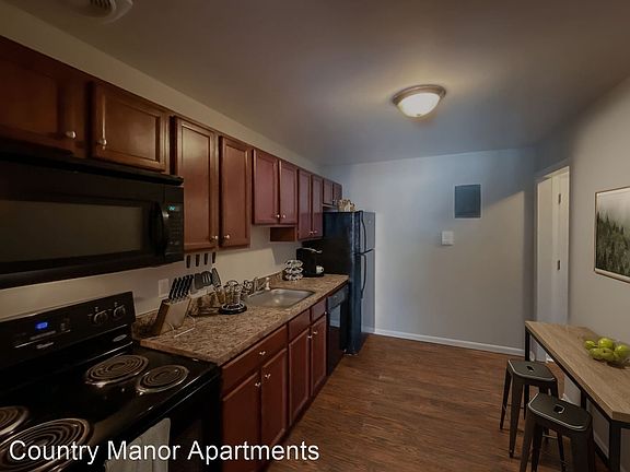5th image of 185 Country Manor Way #10907273