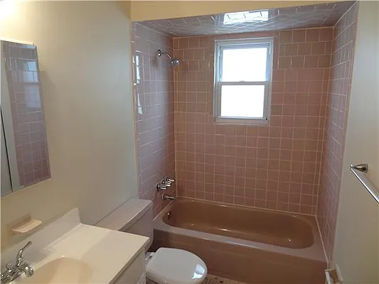 Rented by R New York | media 4