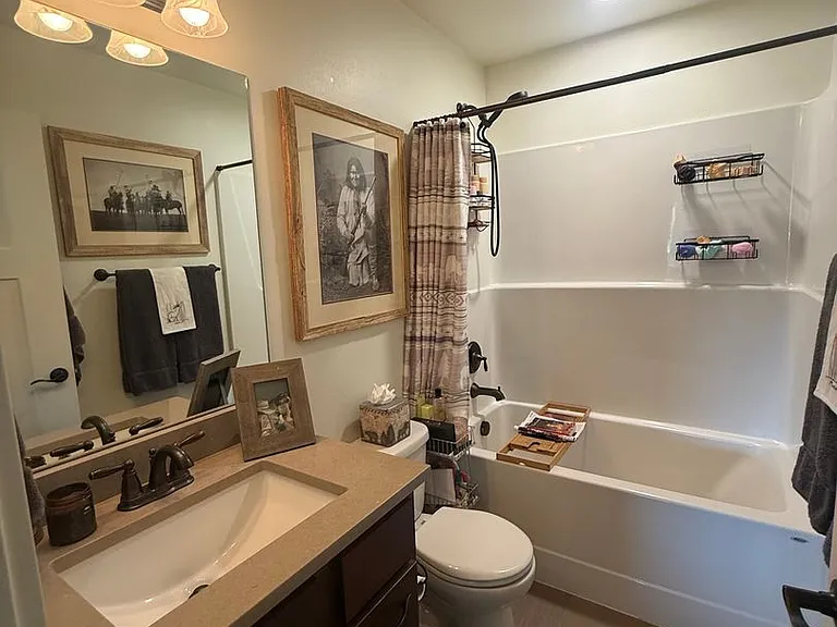631 Cameron Loop — Photo 14