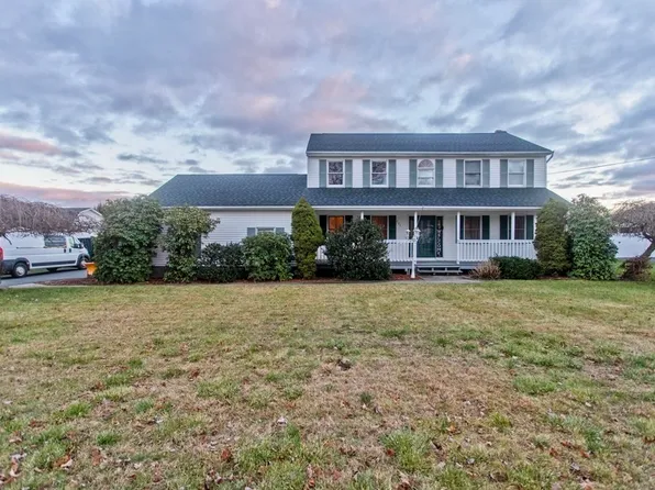 737 Barry St, Feeding Hills, MA 01030