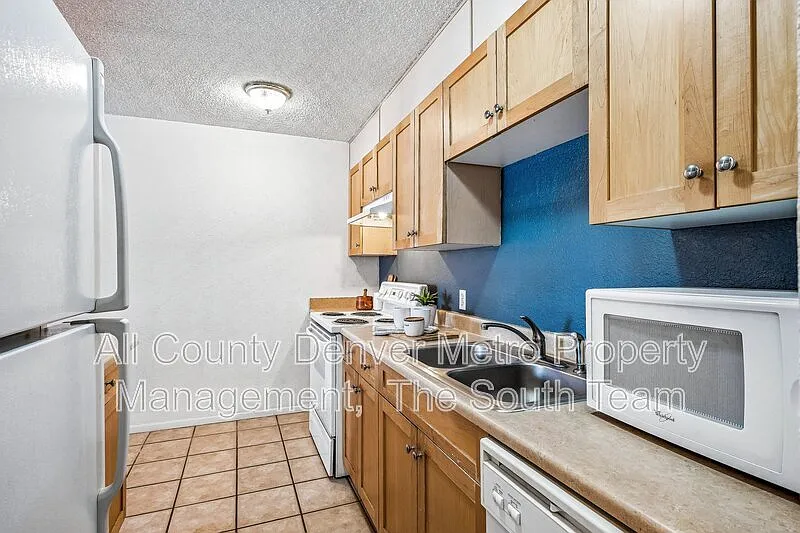 1 bed, 1.0 bath, 698 sqft, $1,335 — Photo 4