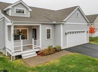 12 Dunstable Cir, Merrimack, NH 03054