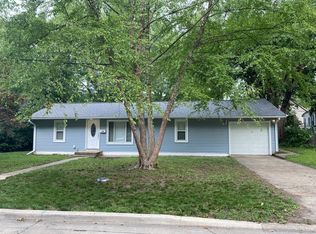 204 Flora Dr, Champaign, IL 61821