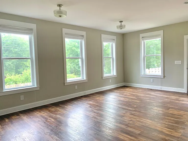 620 W Markham Ave #A — Photo 5