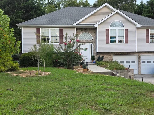 6895 Bucksland Dr, Ooltewah, TN 37363