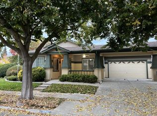 596 Hudson Ave, Oakdale, CA