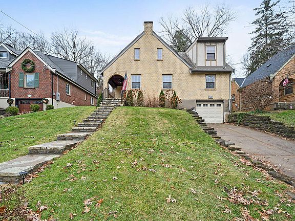 2nd image of 1419 Amsterdam Rd