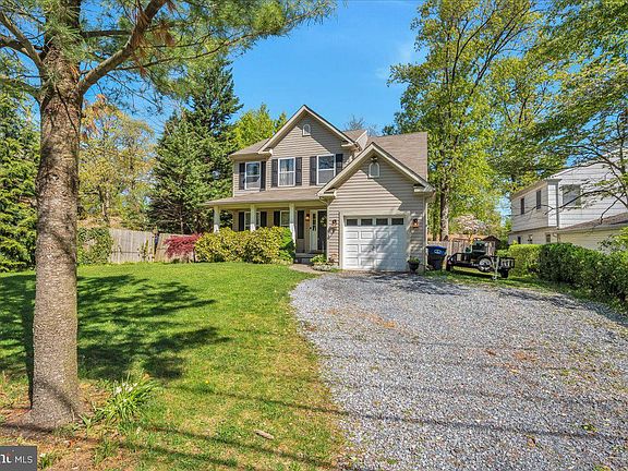 3rd image of 11 Evergreen Rd