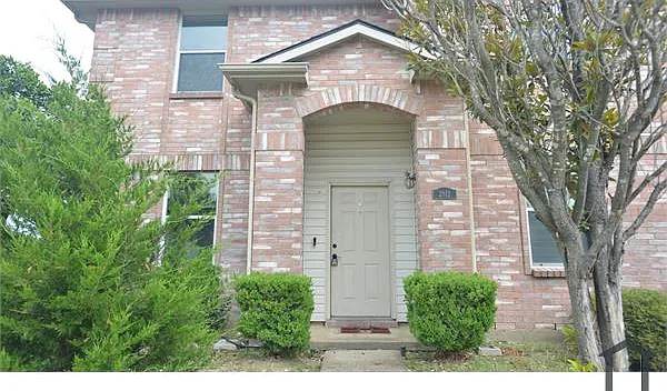 2812 Sonora Ln — Photo 1