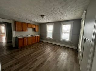 229 Grove St #2, Chicopee, MA 01020