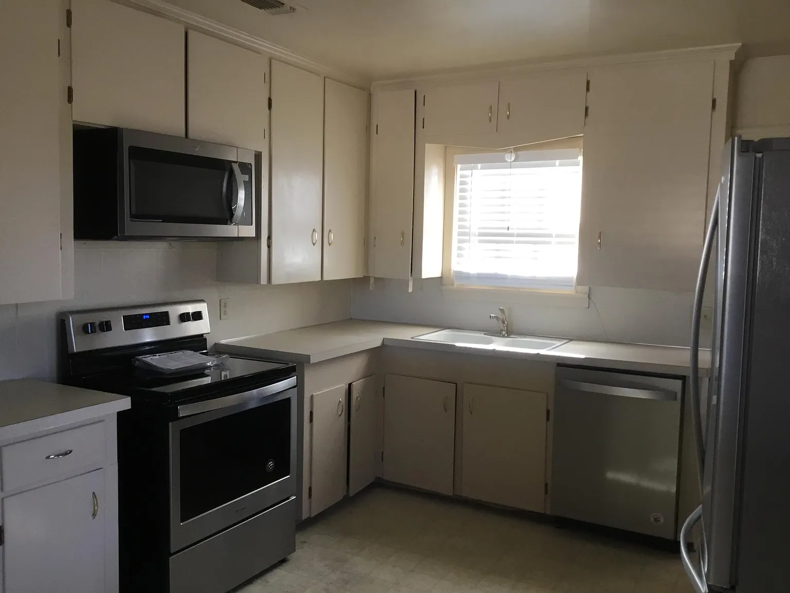 2701 S 20th St — Photo 4