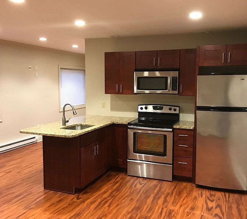 1st image of 82 Sutton St #10321595