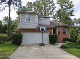195 Winchester Rd, Pinehurst, NC 28374