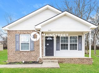 242 N Blakemore Ave, Gallatin, TN 37066