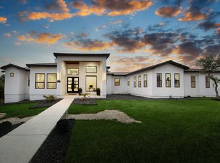 301 Ranch Hts, Boerne, TX 78015