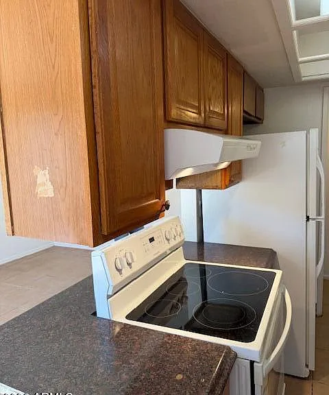 8101 N 31st Dr — Photo 2