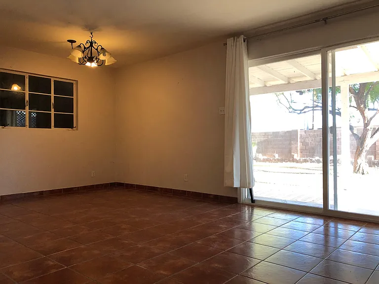 2201 W Catalina Dr — Photo 10