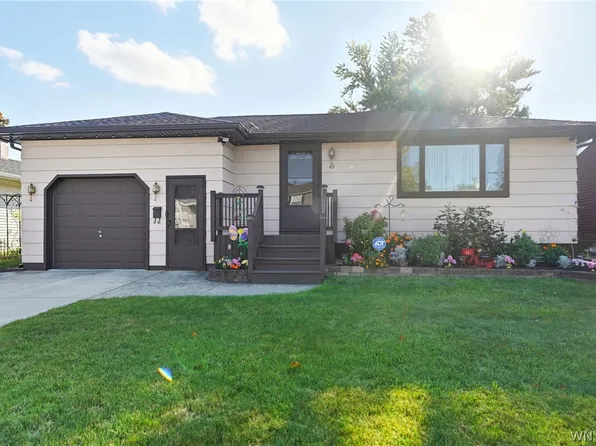 83 Danielle Dr, Cheektowaga, NY 14227