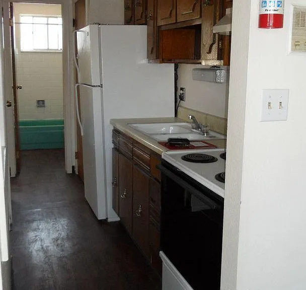 Campus Park Apartments — Photo 22