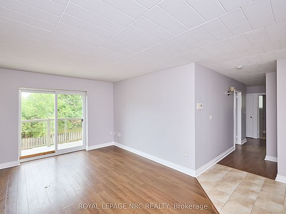 5th image of 90 Woodlawn Rd #15