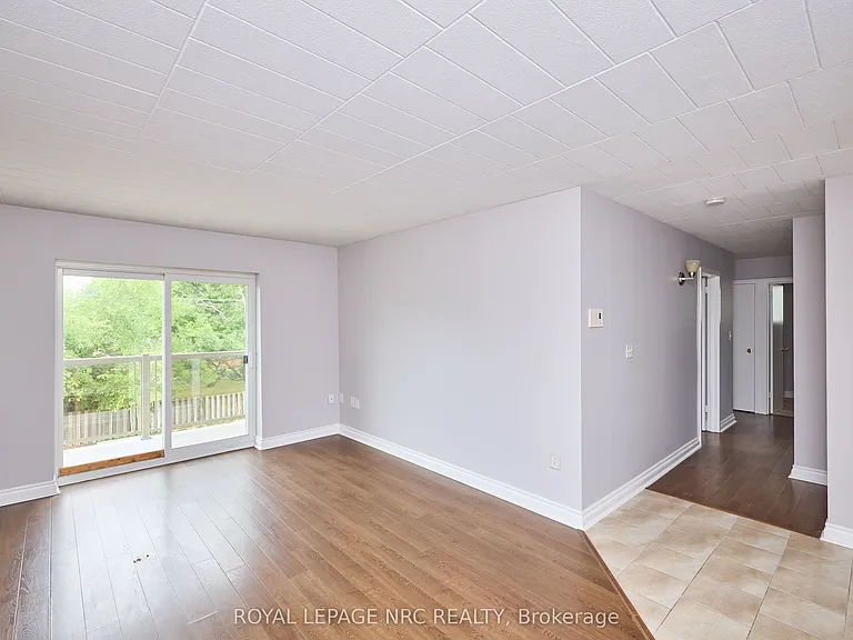 90 Woodlawn Rd #15 — Photo 5