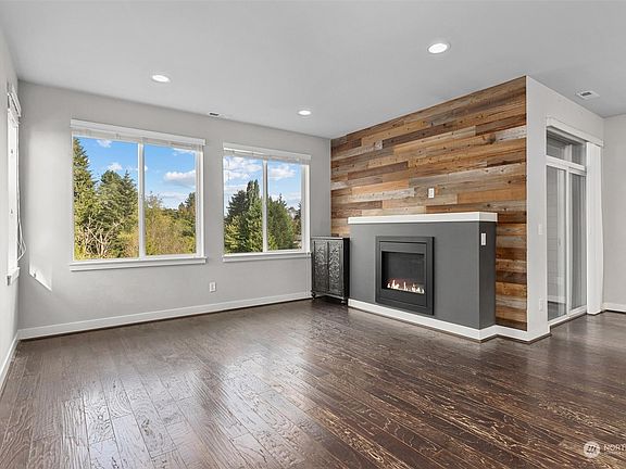 5th image of 12610 177th Avenue NE #B