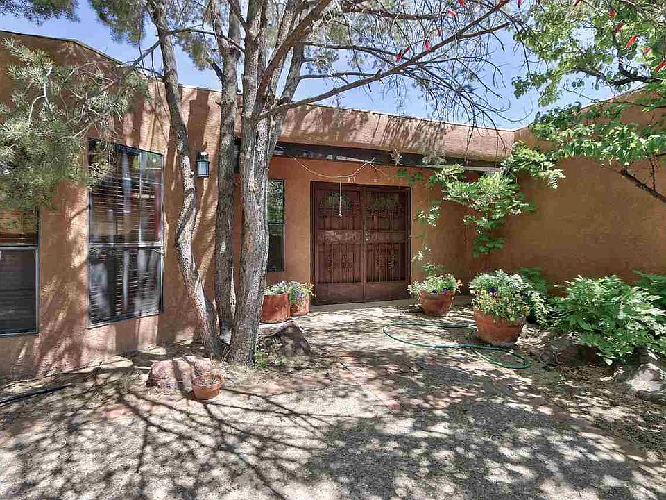 1st image of 1511 Camino Ecuestre NW