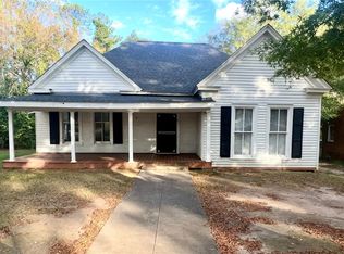 214 1st St SE, Lafayette, AL 36862