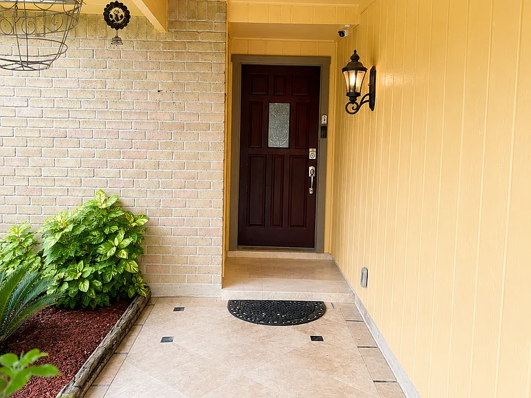 17607 Glenpatti Dr — Photo 11