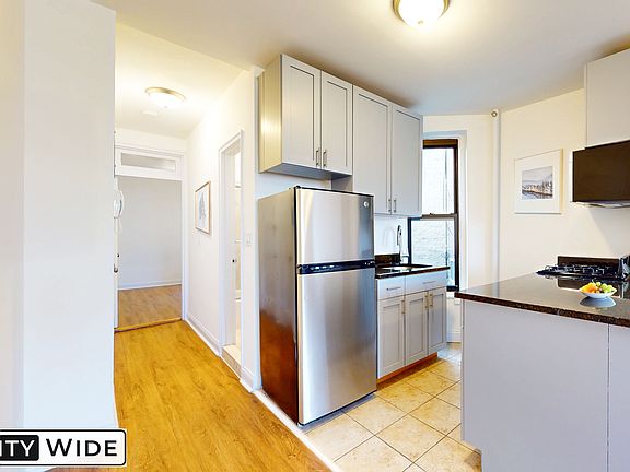 5th image of 34 Morton St APT 5B