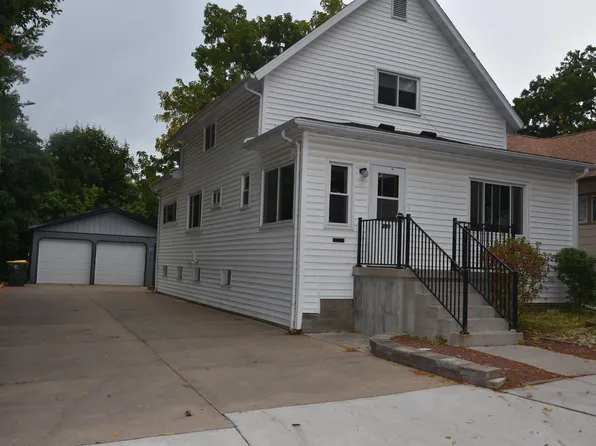 230 S Schmitz St, Richland Center, WI 53581