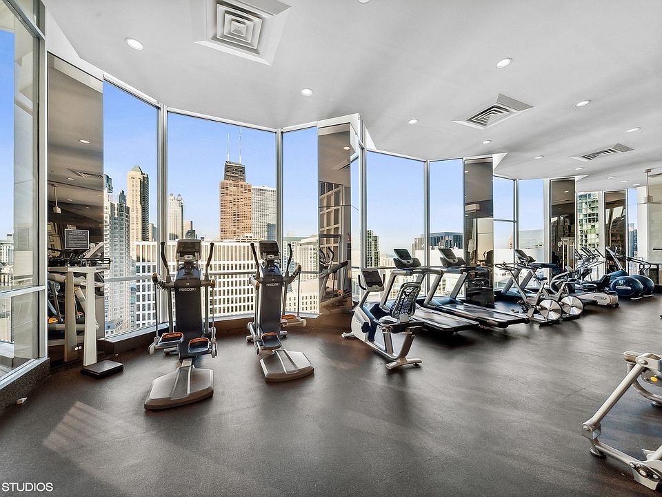 2nd image of 535 N Michigan Ave #1813-14