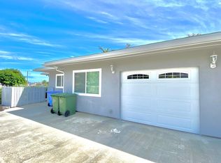 1634 Kaikuahine St, Honolulu, HI 96817