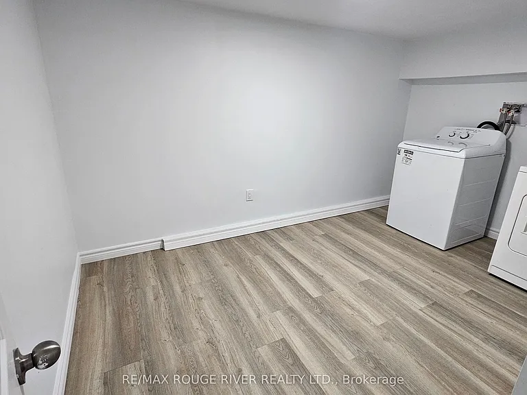 332 Rosedale Dr — Photo 16