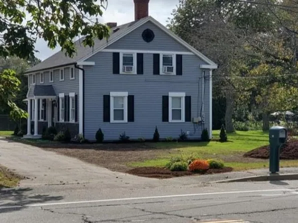 606 Scituate Ave, Cranston, RI 02921