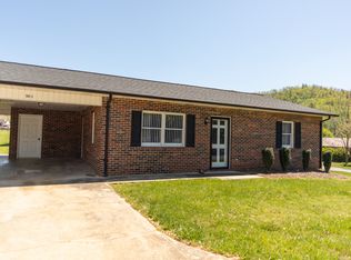 3823 Metcalf Dr, Morganton, NC 28655