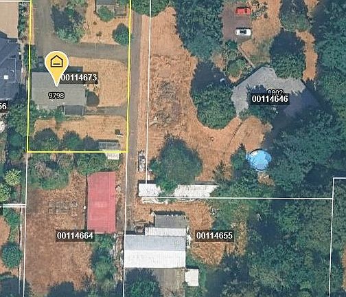 2nd image of 9798 SE Hillcrest Rd