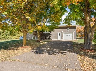 2155 Foresters Falls Rd, Whitewater Region, ON K0J1V0