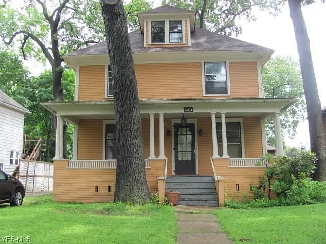 1st image of 125 Oakdale Ave