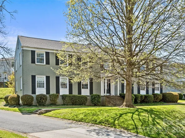 412 Wakefield Dr, Charlotte, NC 28209