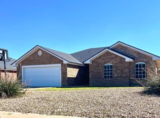 725 Almond Tree Ln, Clovis, NM 88101