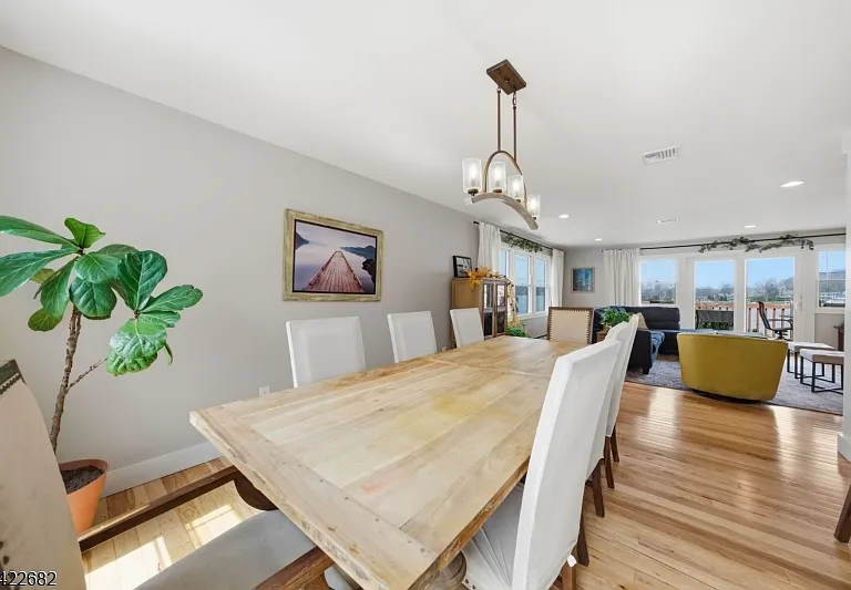 23 Edgemere Ave — Photo 14